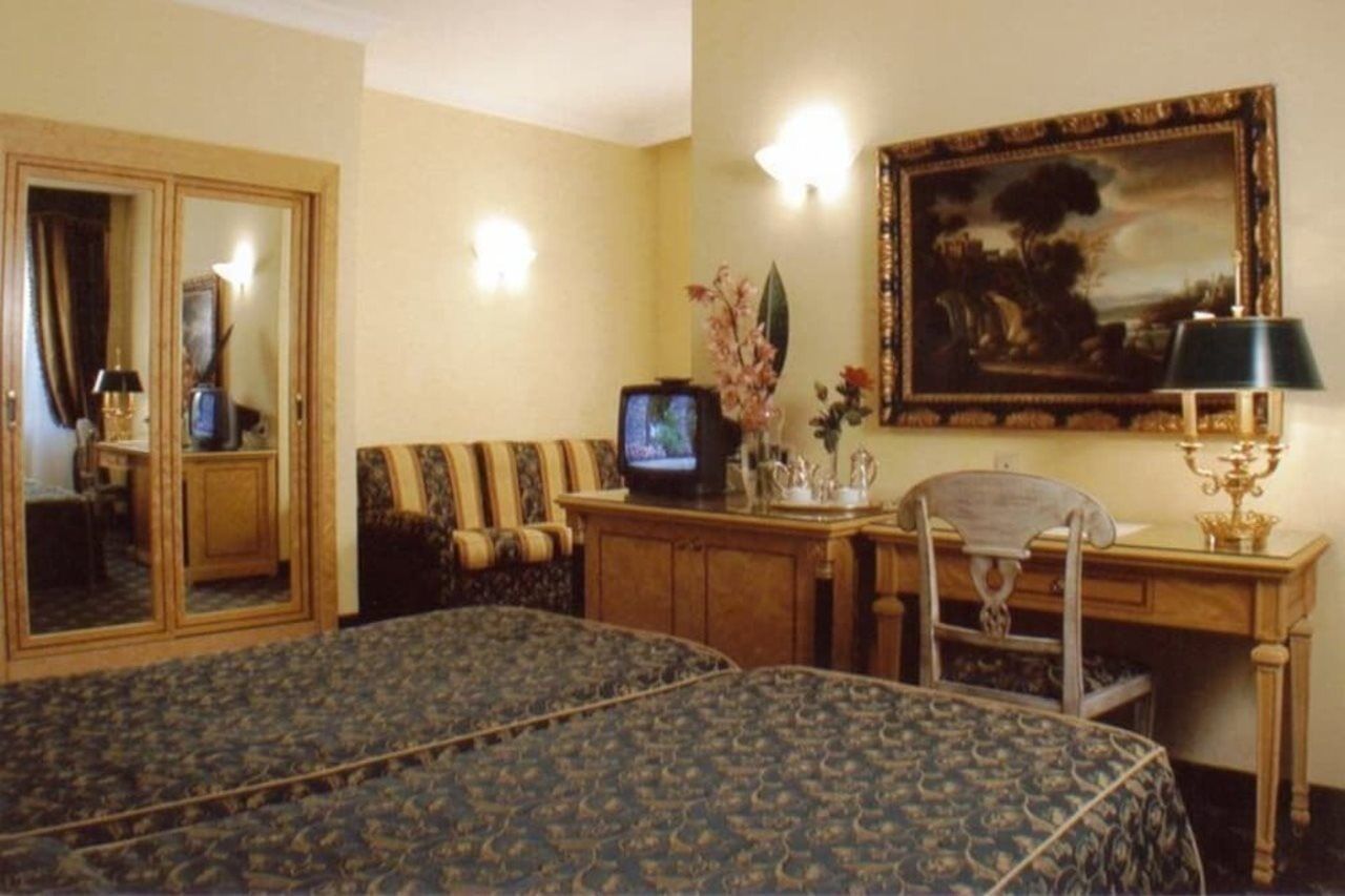 Hotel Champagne Palace Rom Zimmer foto